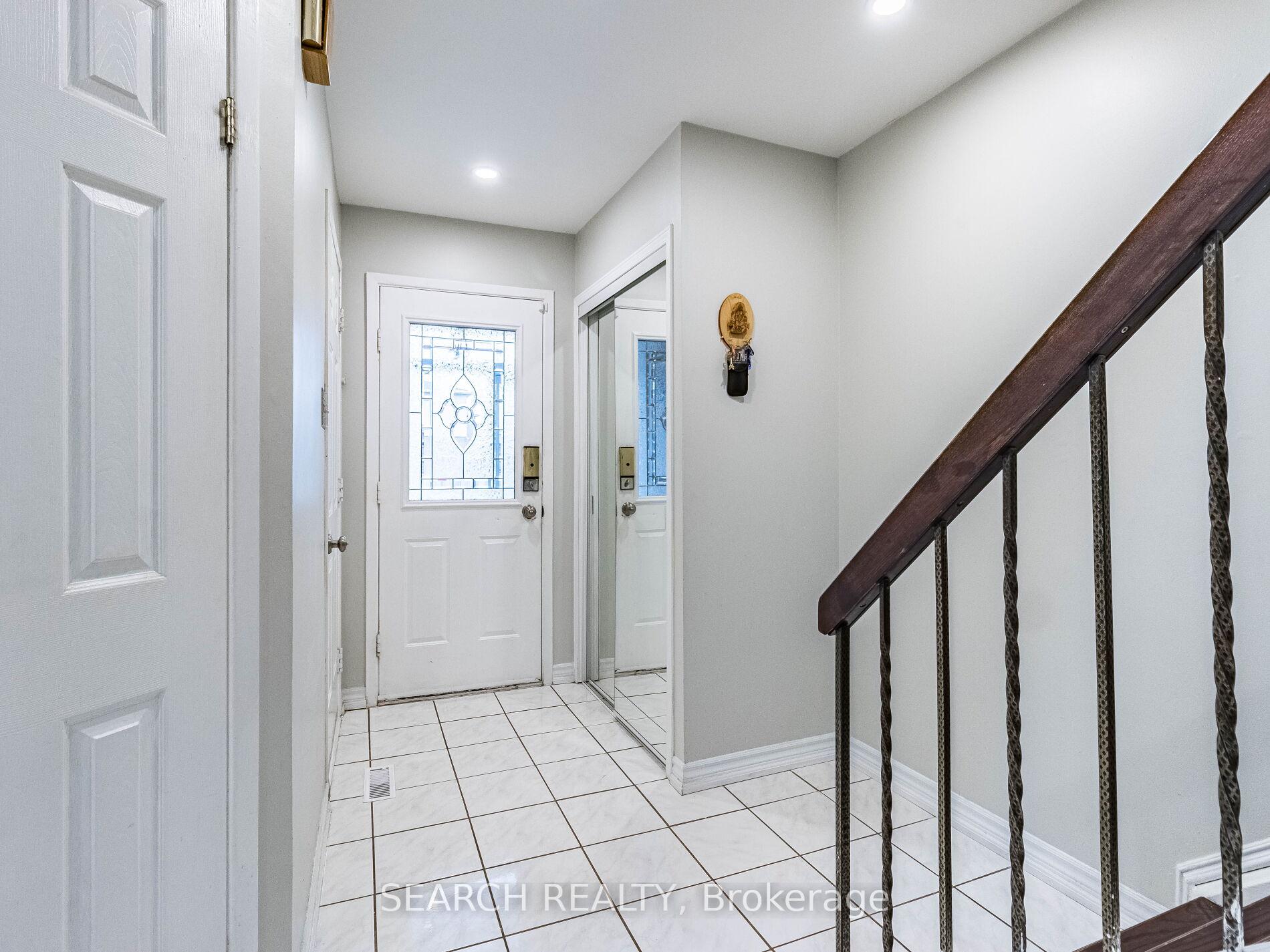 Photo 24 of 194 Simmons Boulevard, Brampton, Madoc — HOMEH