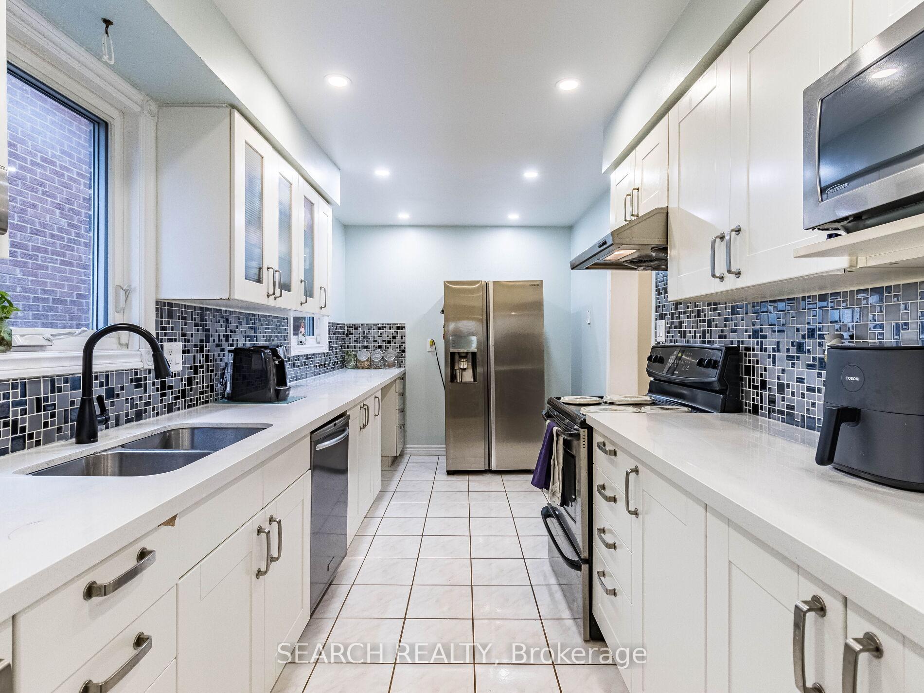 Photo 29 of 194 Simmons Boulevard, Brampton, Madoc — HOMEH