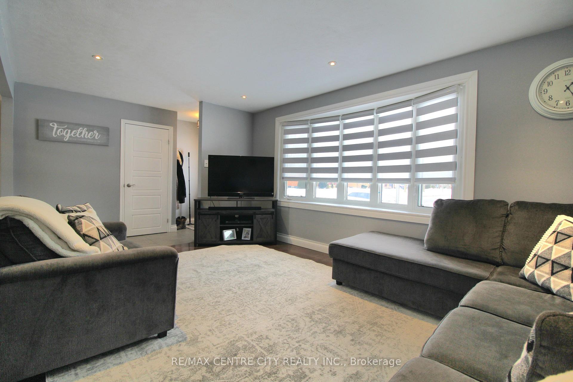 Photo 24 of 75 Lawrence Avenue, St. Thomas — HOMEH