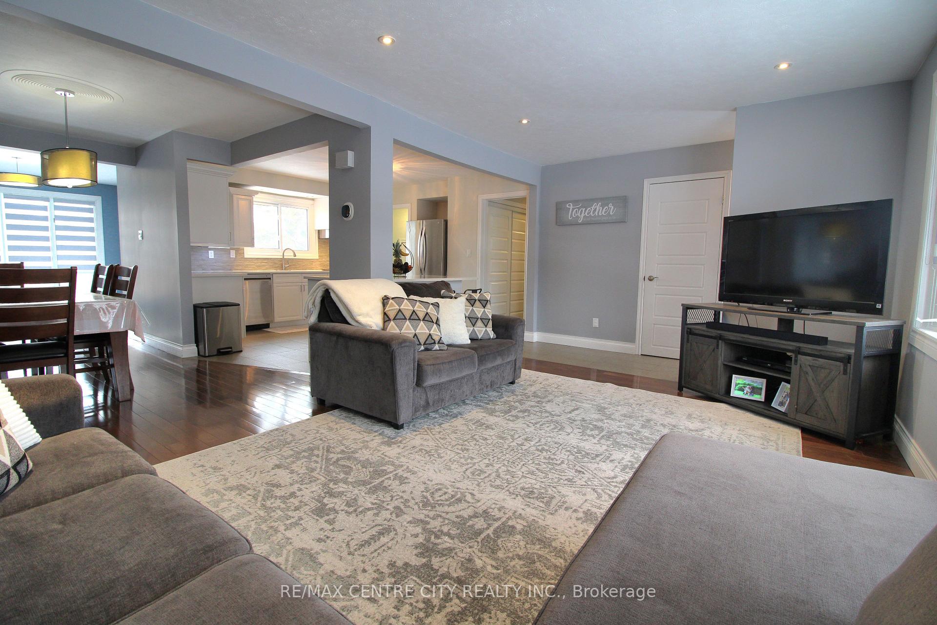 Photo 25 of 75 Lawrence Avenue, St. Thomas — HOMEH