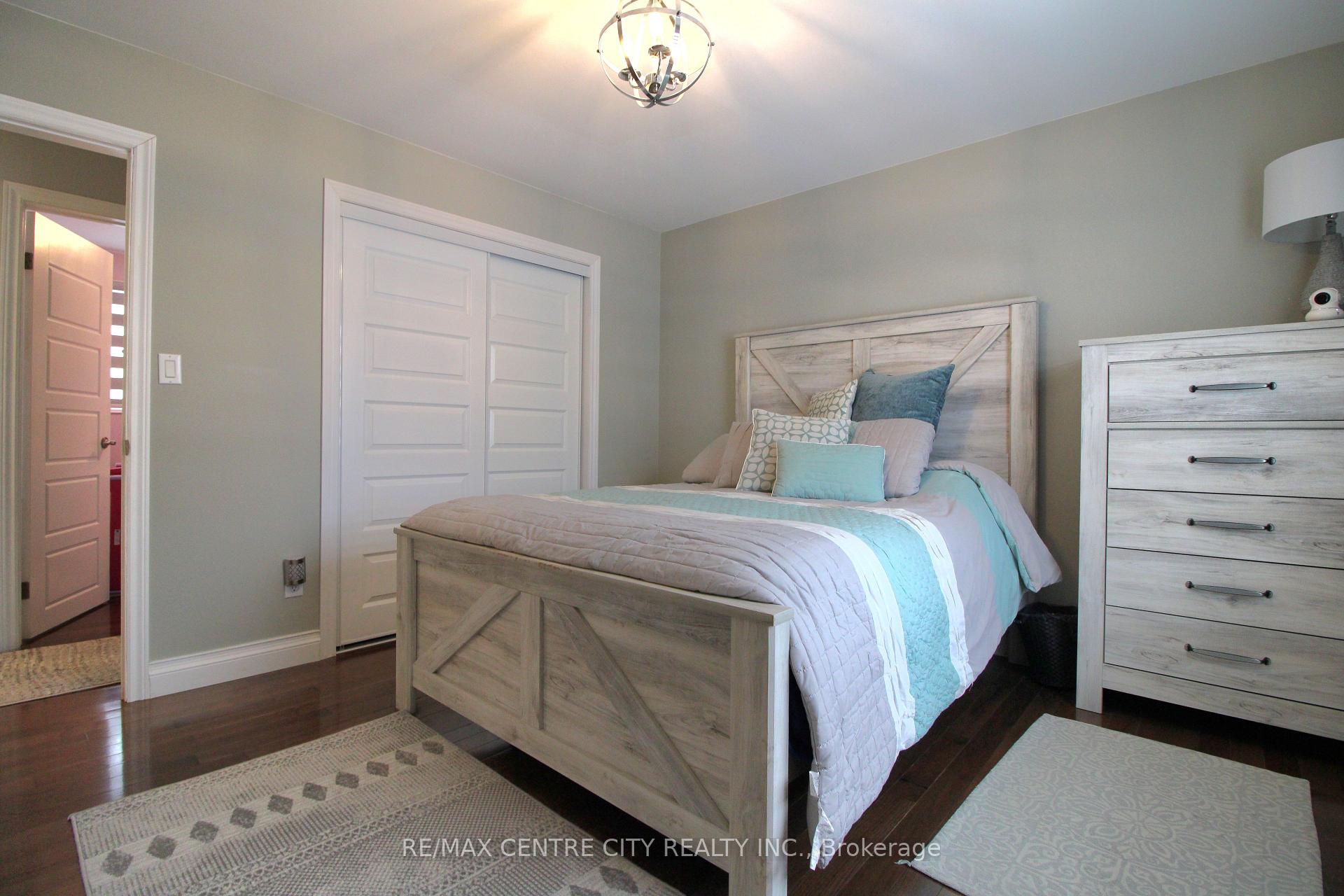 Photo 34 of 75 Lawrence Avenue, St. Thomas — HOMEH