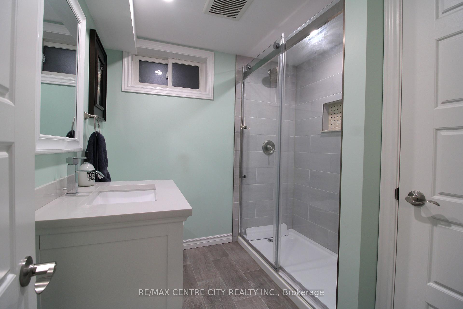 Photo 47 of 75 Lawrence Avenue, St. Thomas — HOMEH