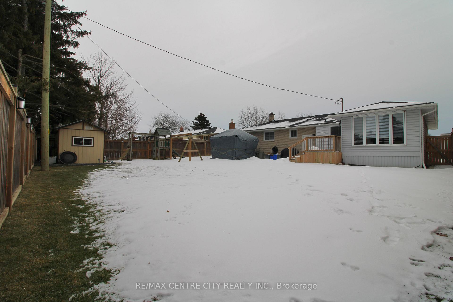 Photo 50 of 75 Lawrence Avenue, St. Thomas — HOMEH