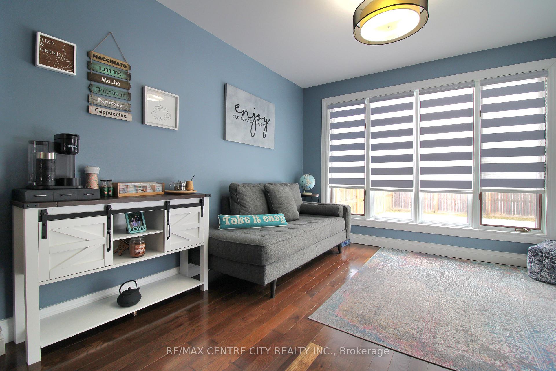 Photo 12 of 75 Lawrence Avenue, St. Thomas — HOMEH