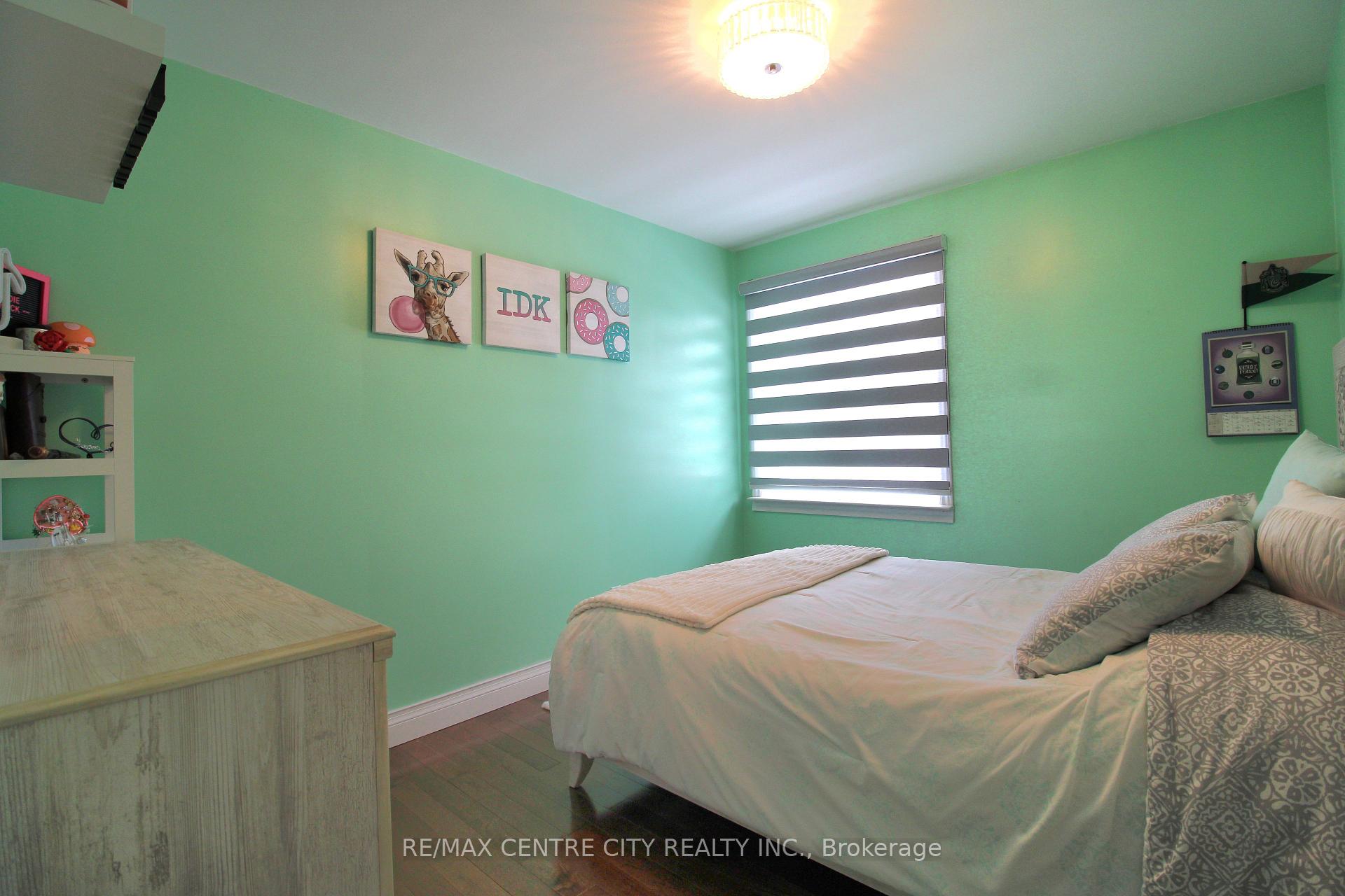 Photo 17 of 75 Lawrence Avenue, St. Thomas — HOMEH