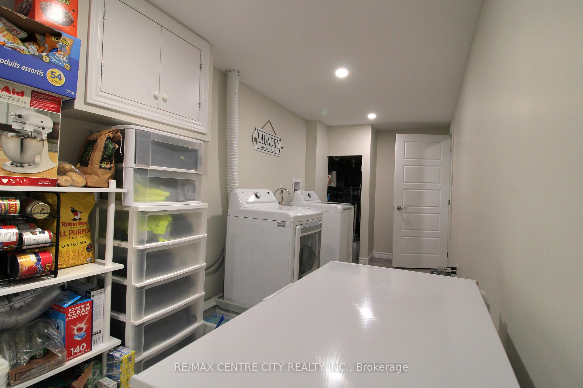 Photo 65 of 75 Lawrence Avenue, St. Thomas — HOMEH