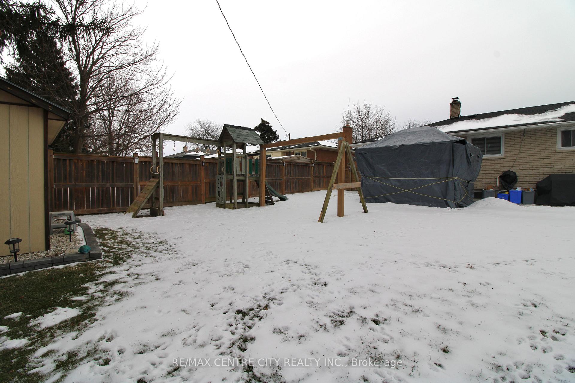 Photo 71 of 75 Lawrence Avenue, St. Thomas — HOMEH