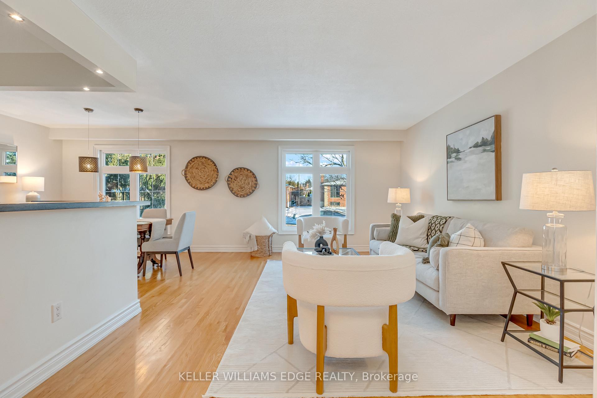 Photo 7 of 15 Laurendale Avenue, Hamilton, Waterdown — HOMEH
