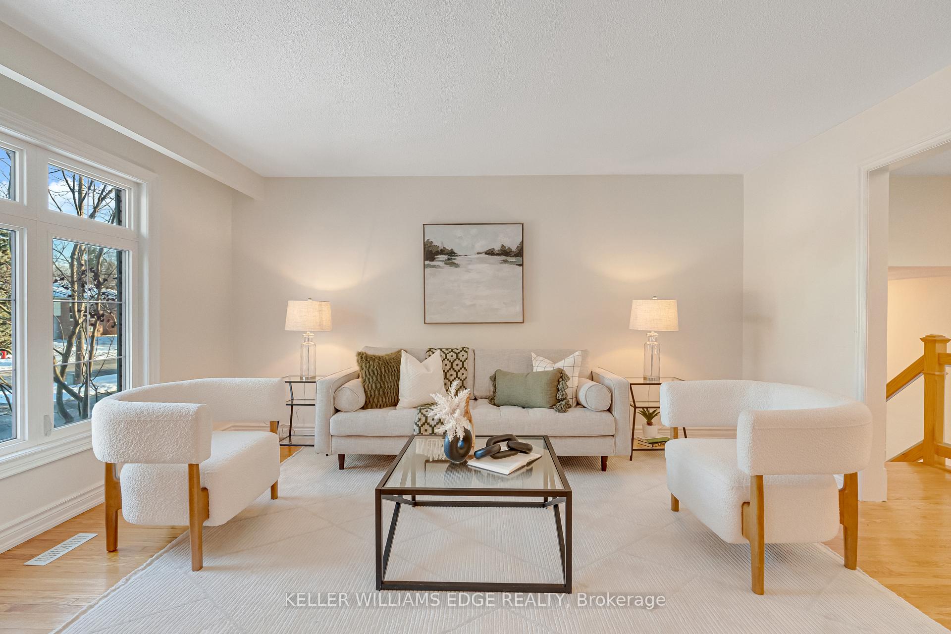 Photo 9 of 15 Laurendale Avenue, Hamilton, Waterdown — HOMEH