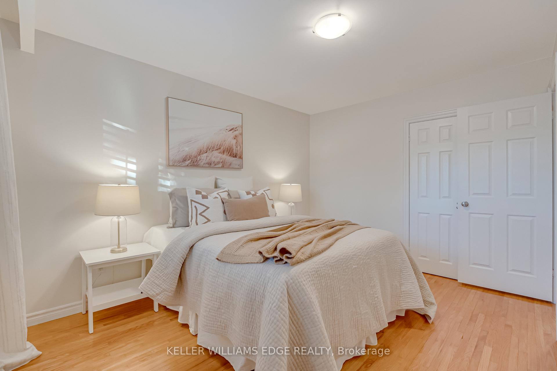 Photo 24 of 15 Laurendale Avenue, Hamilton, Waterdown — HOMEH