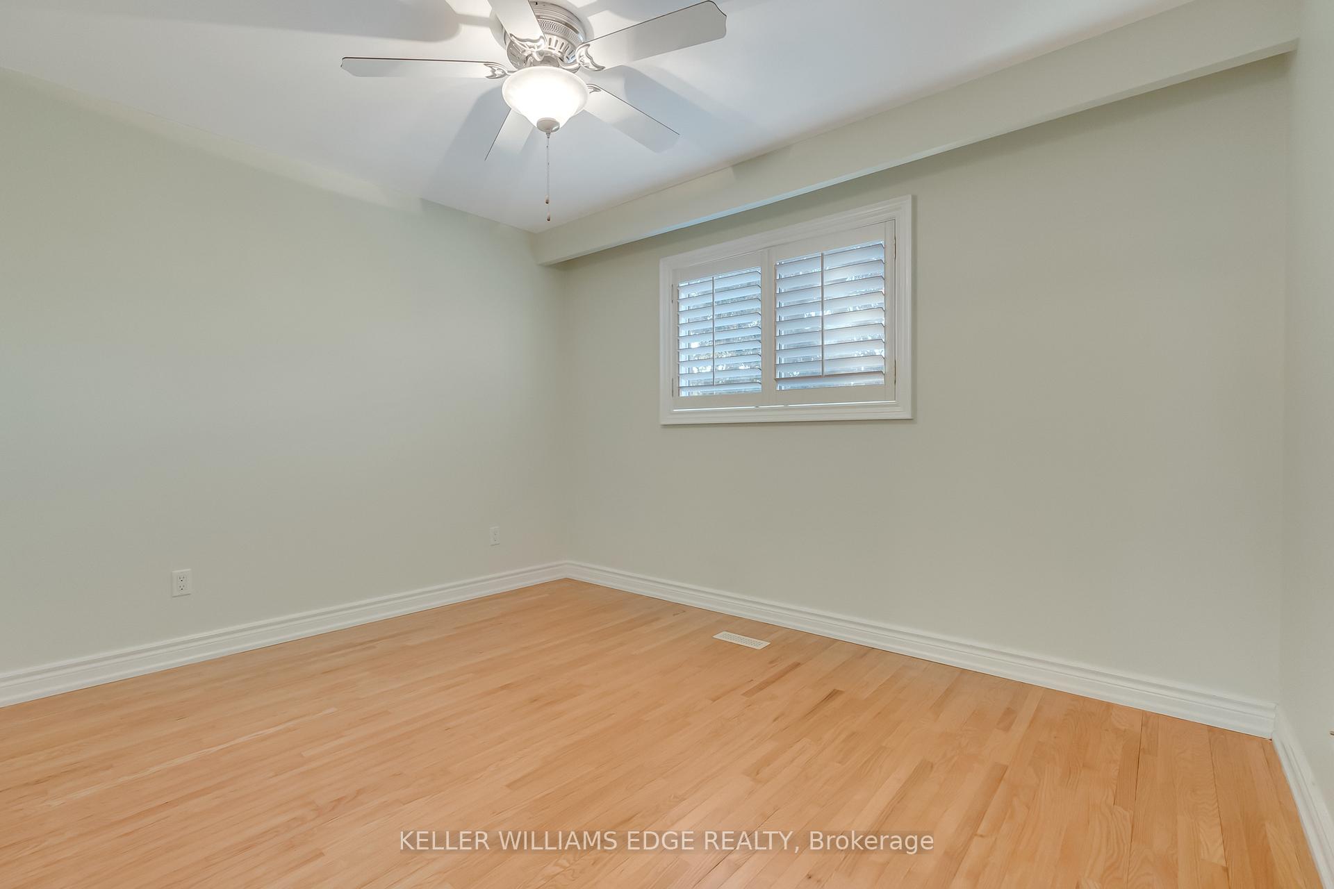 Photo 25 of 15 Laurendale Avenue, Hamilton, Waterdown — HOMEH