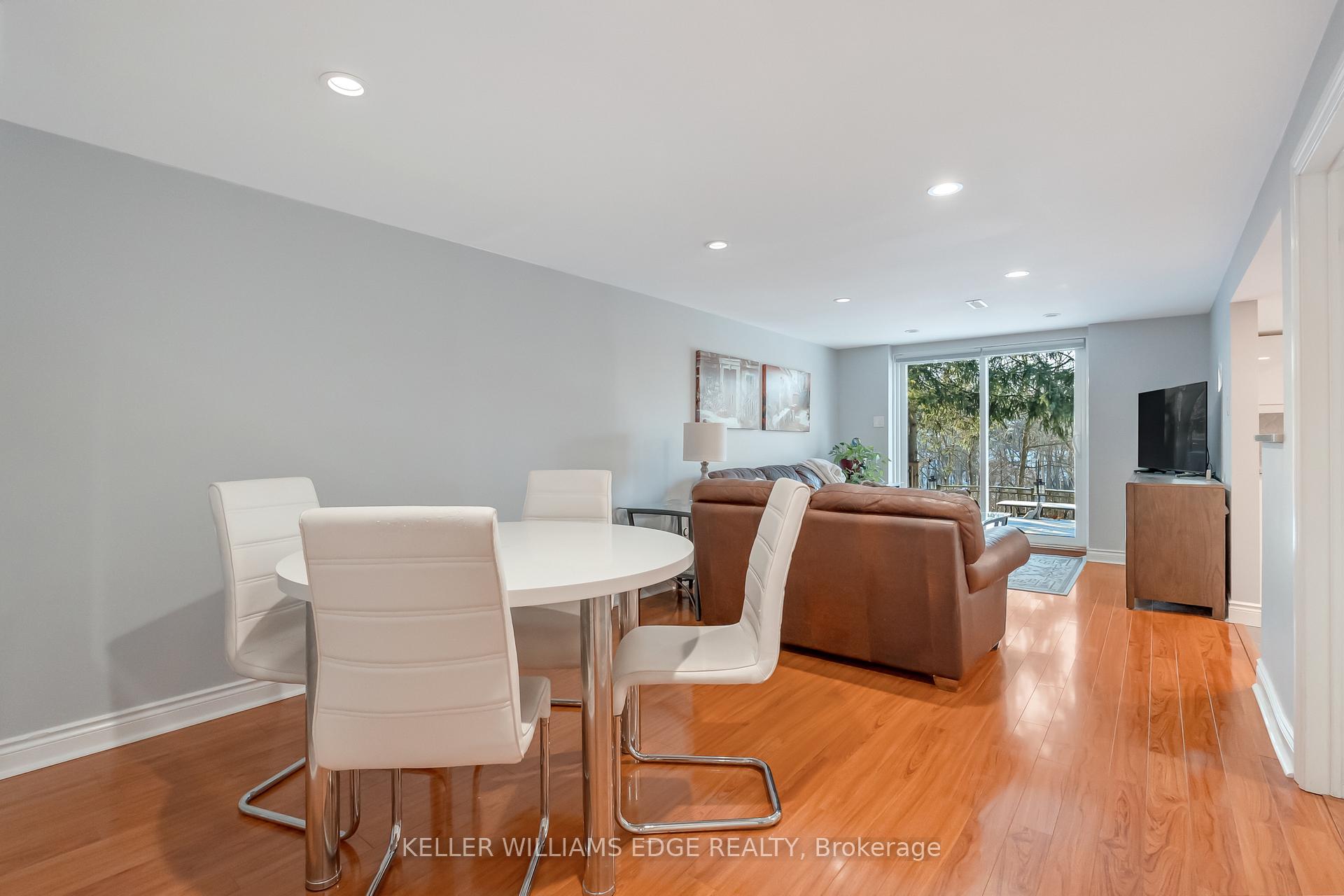 Photo 27 of 15 Laurendale Avenue, Hamilton, Waterdown — HOMEH