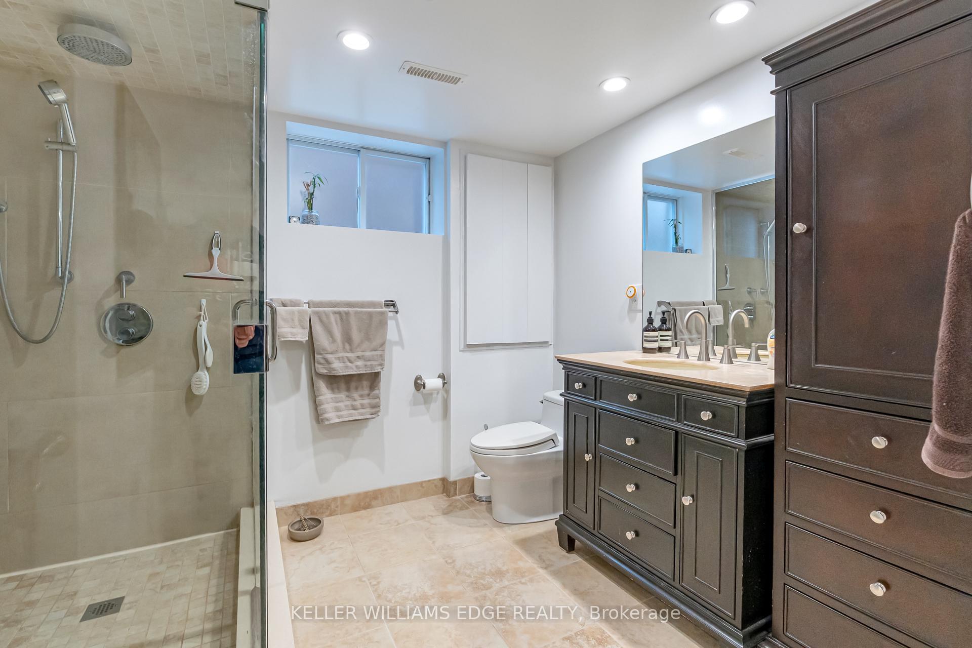 Photo 35 of 15 Laurendale Avenue, Hamilton, Waterdown — HOMEH