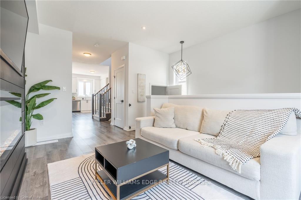Photo 4 of Unit 35, 61 Soho Street, Hamilton, Stoney Creek Mountain — HOMEH