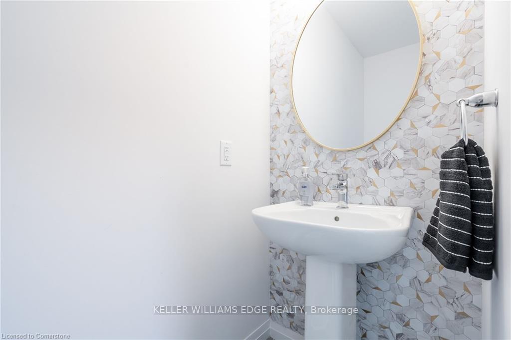 Photo 11 of Unit 35, 61 Soho Street, Hamilton, Stoney Creek Mountain — HOMEH
