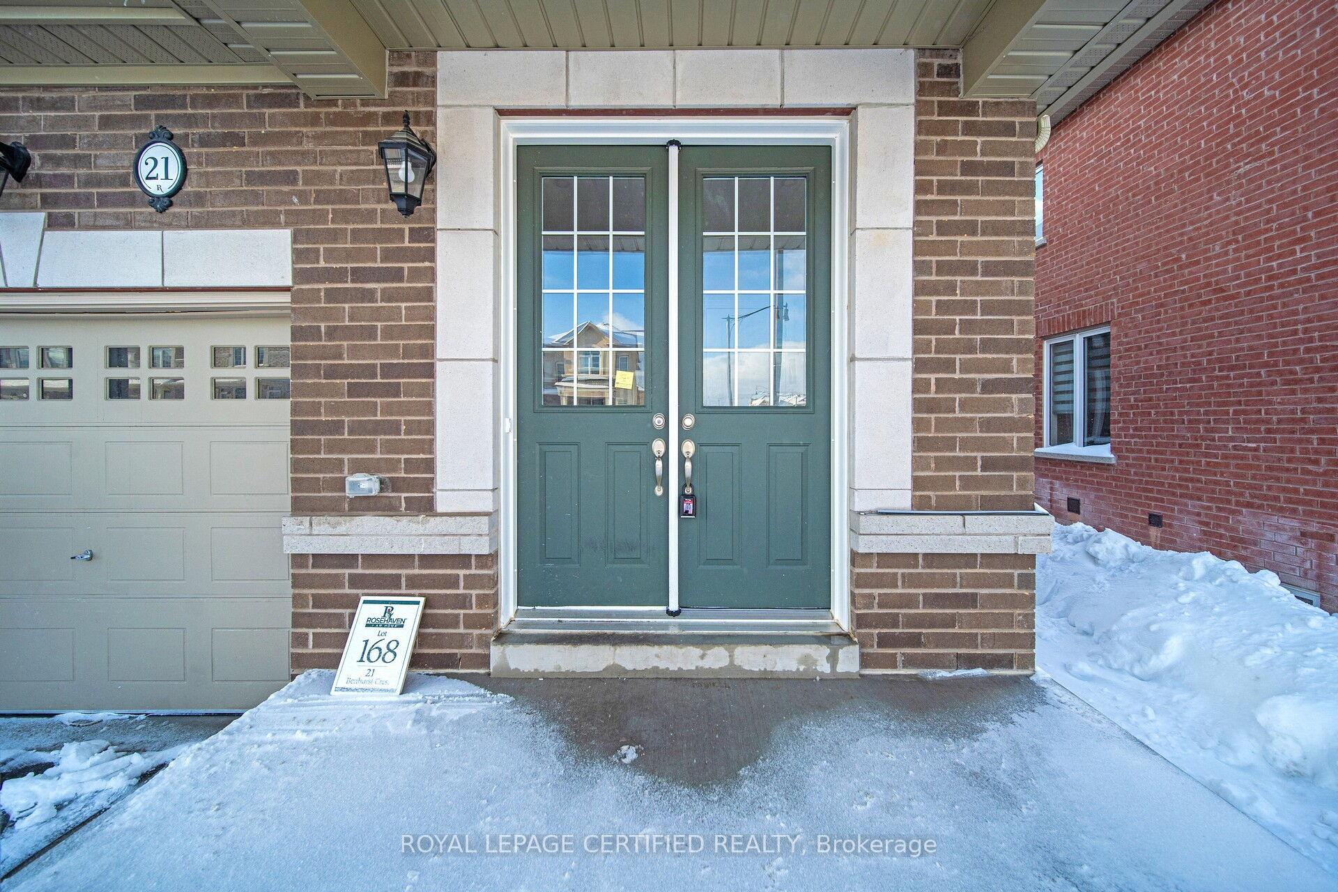 Photo 4 of 21 Benhurst Crescent, Brampton, Northwest Brampton — HOMEH