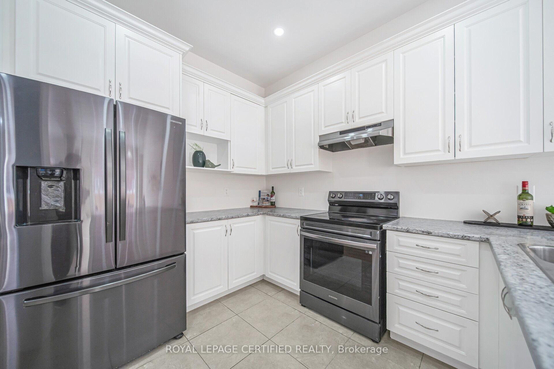 Photo 18 of 21 Benhurst Crescent, Brampton, Northwest Brampton — HOMEH
