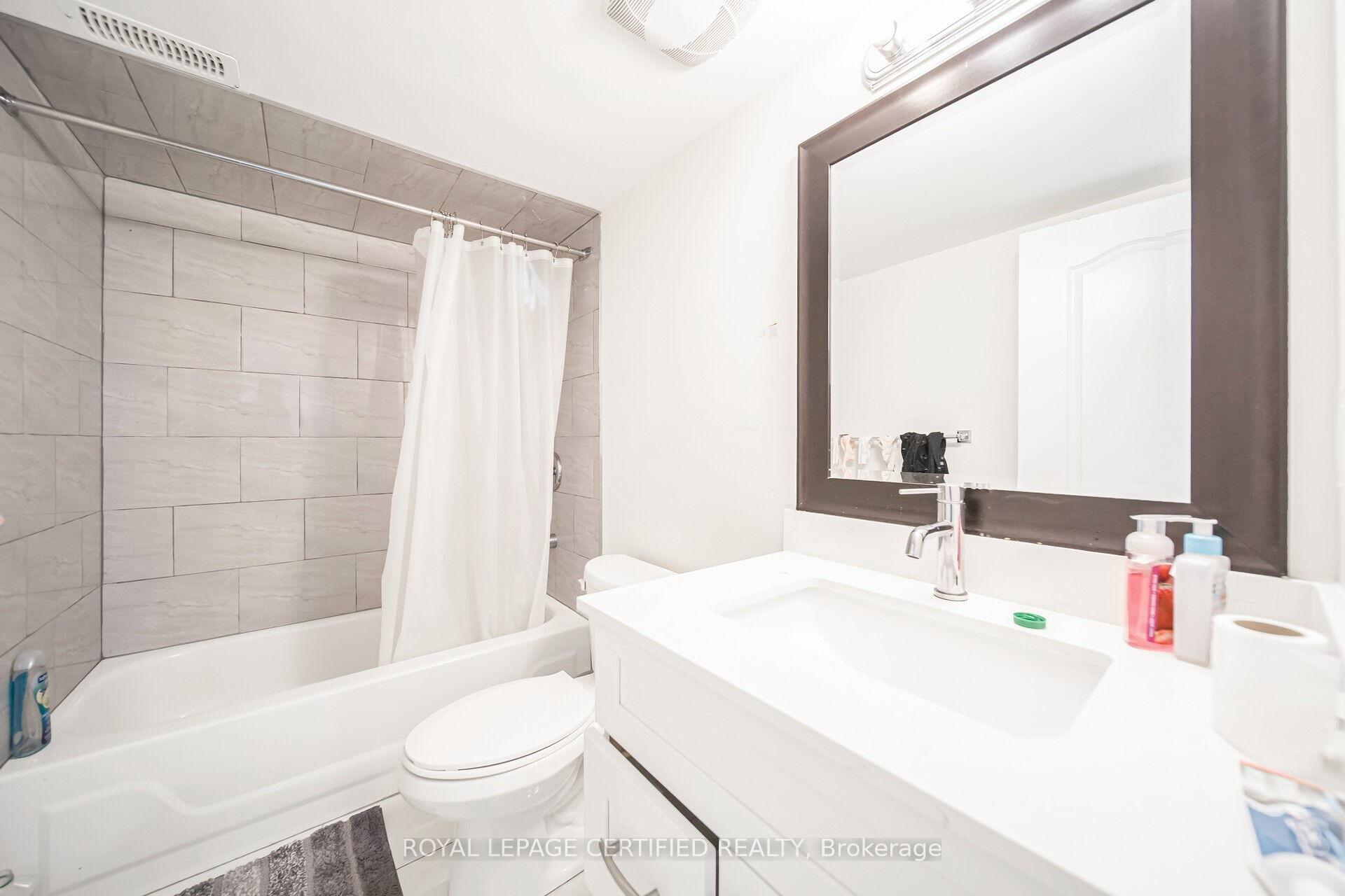 Photo 39 of 21 Benhurst Crescent, Brampton, Northwest Brampton — HOMEH