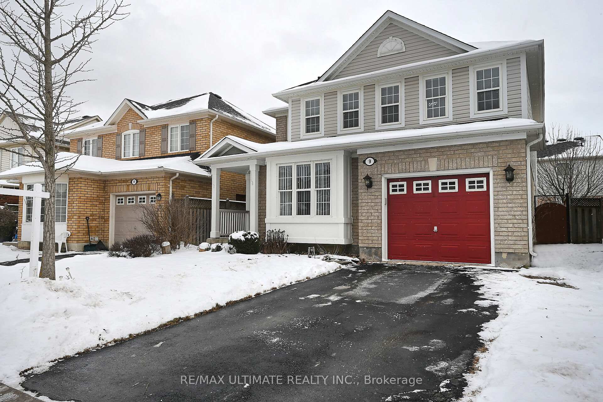 Photo 2 of 9 Patience Drive, Brampton, Fletcher's Meadow — HOMEH
