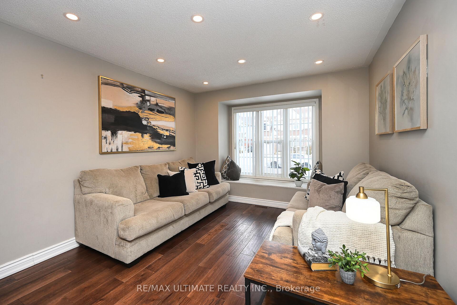 Photo 7 of 9 Patience Drive, Brampton, Fletcher's Meadow — HOMEH