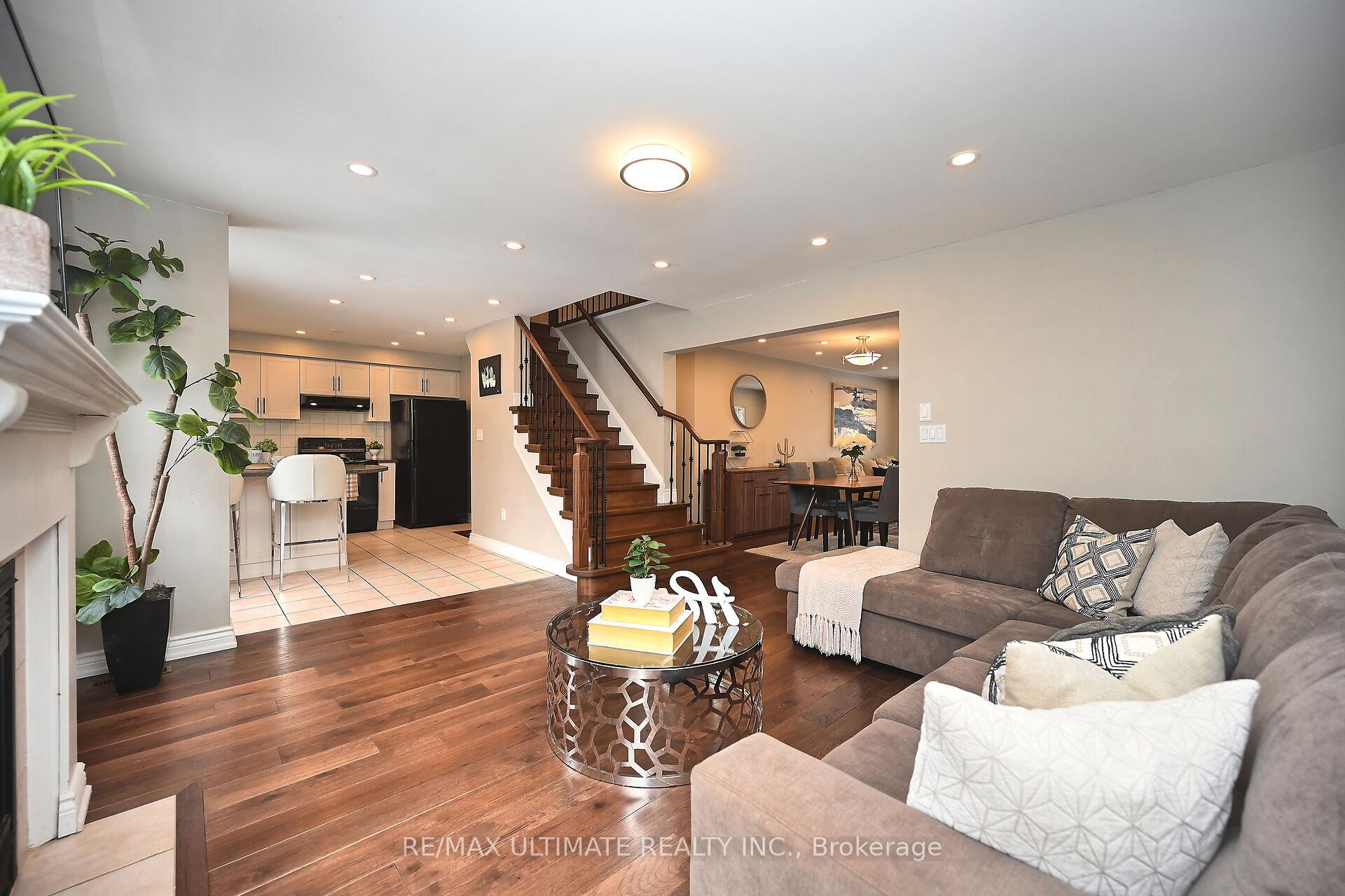 Photo 13 of 9 Patience Drive, Brampton, Fletcher's Meadow — HOMEH