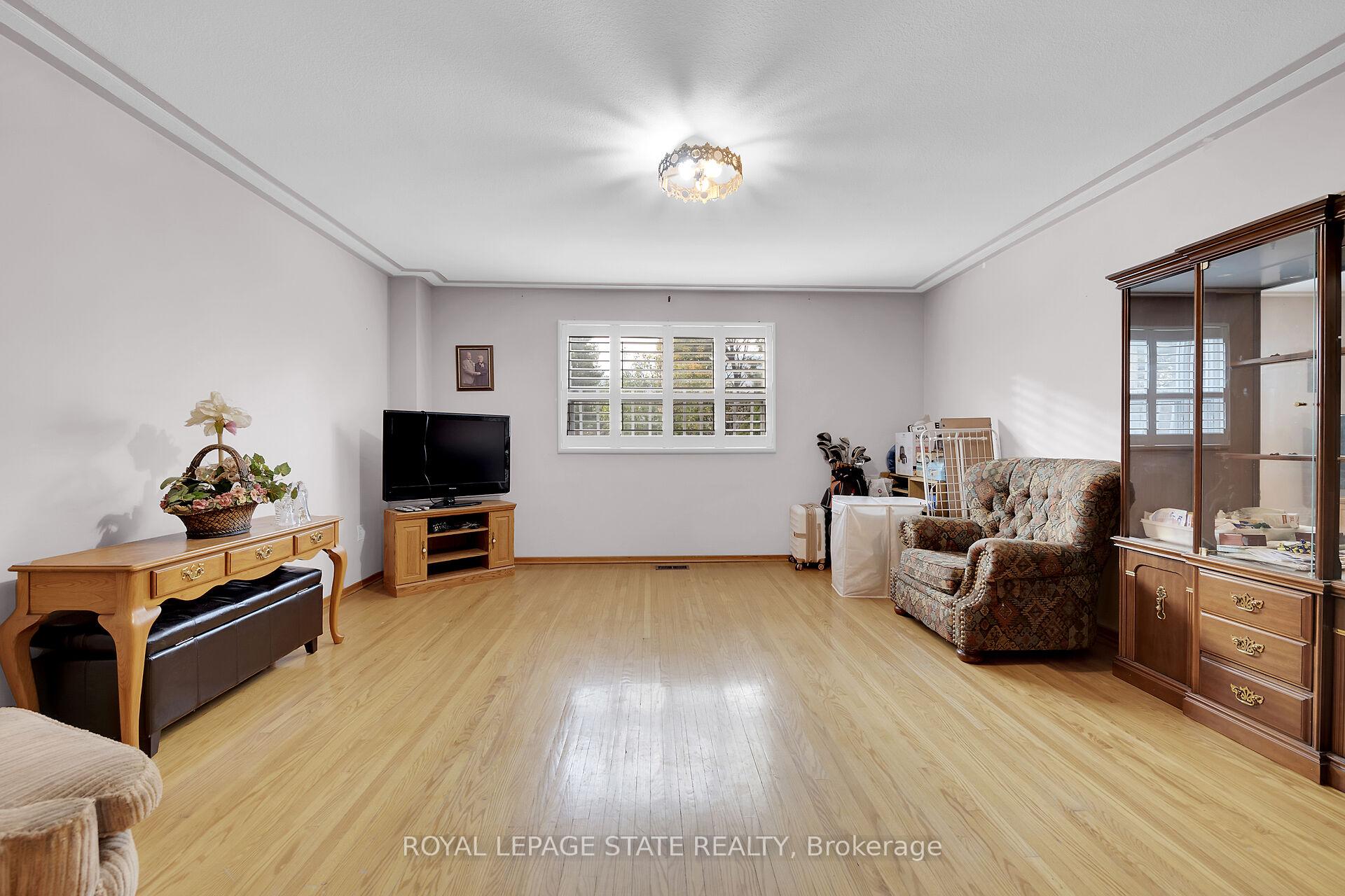 Photo 27 of 31 Owen Place, Hamilton, Greenford — HOMEH