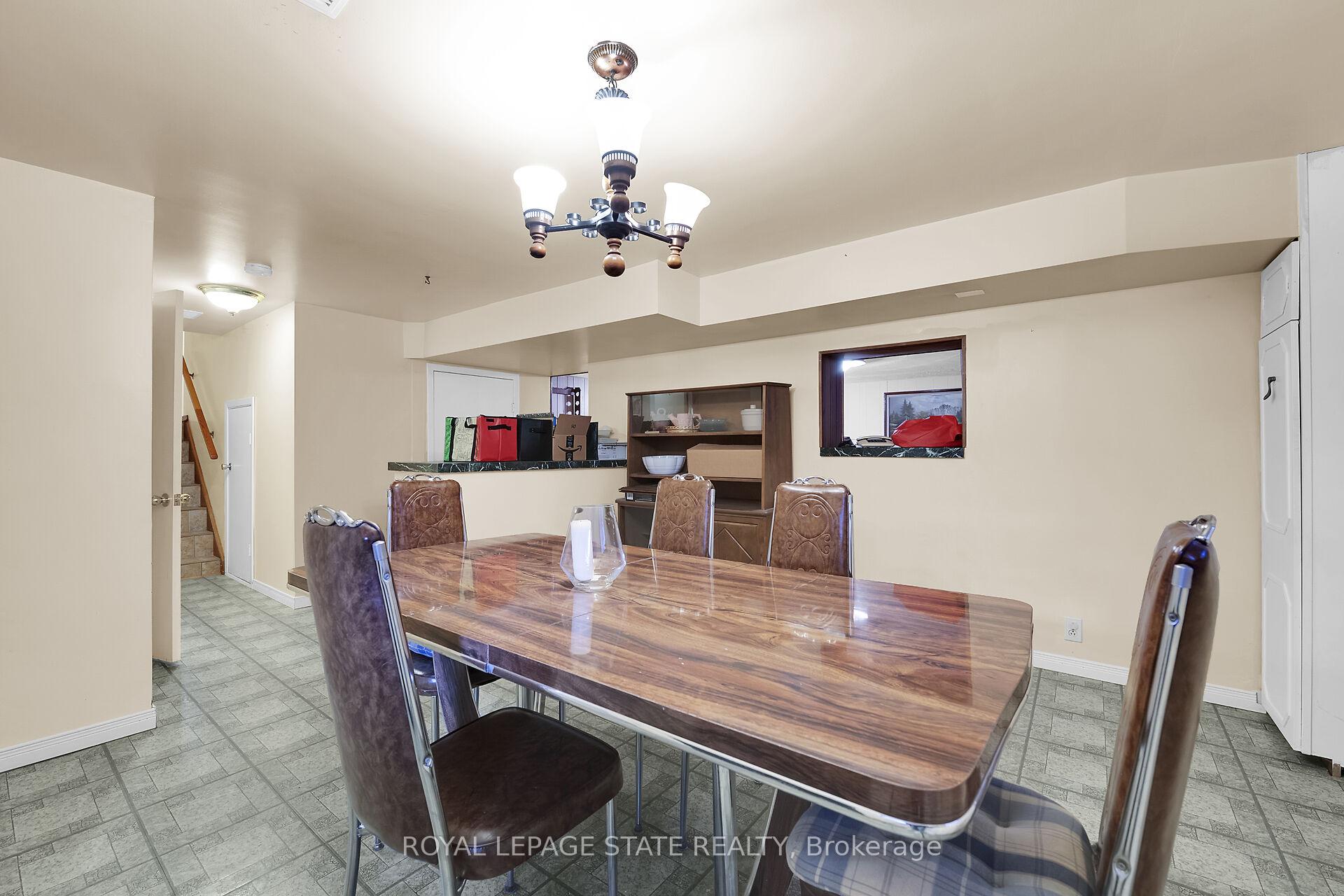 Photo 36 of 31 Owen Place, Hamilton, Greenford — HOMEH
