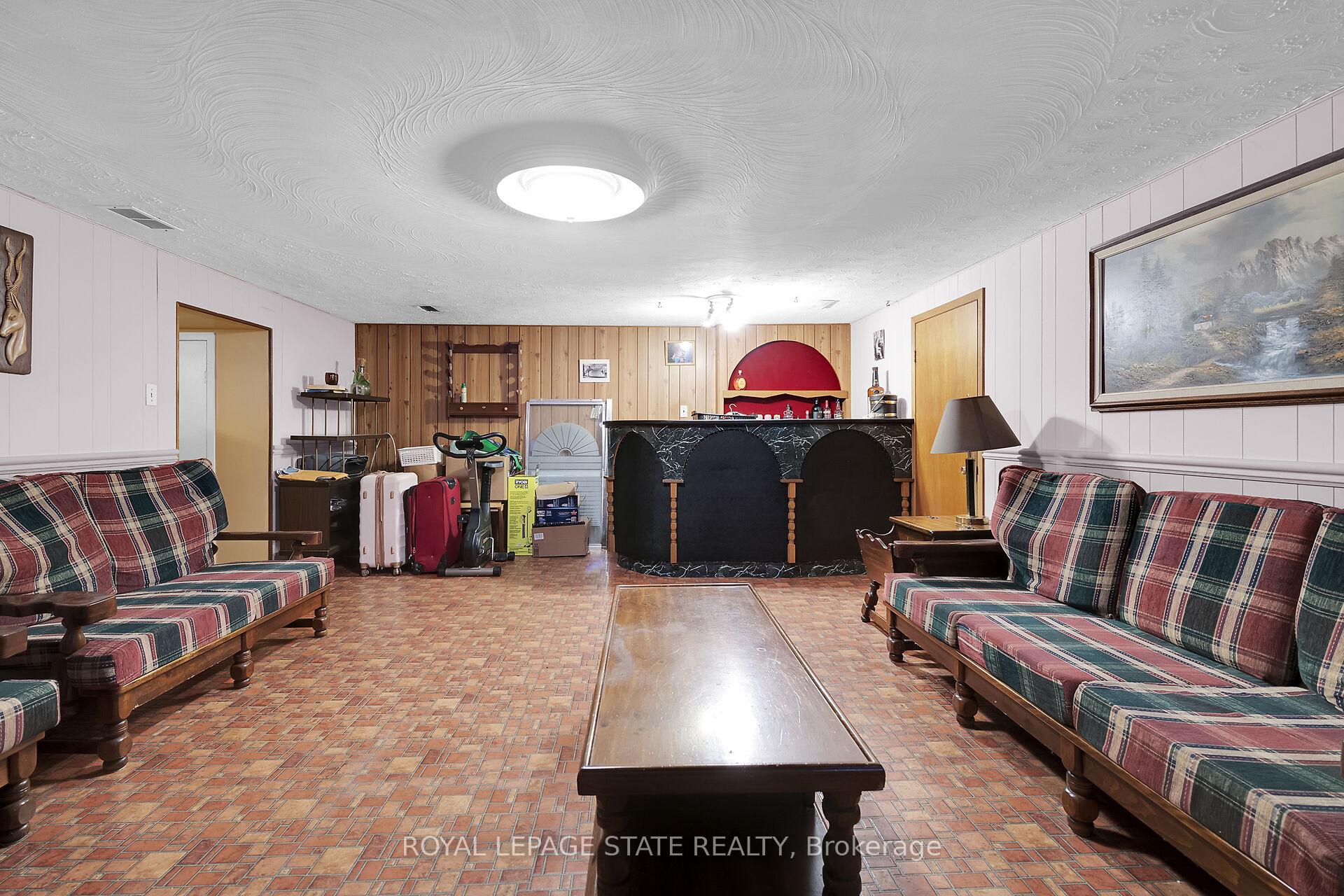 Photo 40 of 31 Owen Place, Hamilton, Greenford — HOMEH