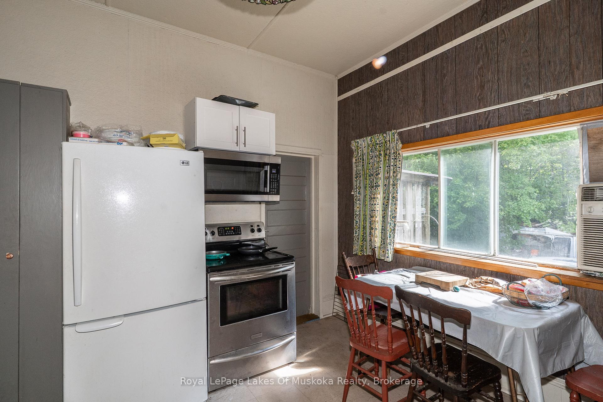 Photo 14 of 1170 North Shore Drive, Gravenhurst, Muskoka (S) — HOMEH