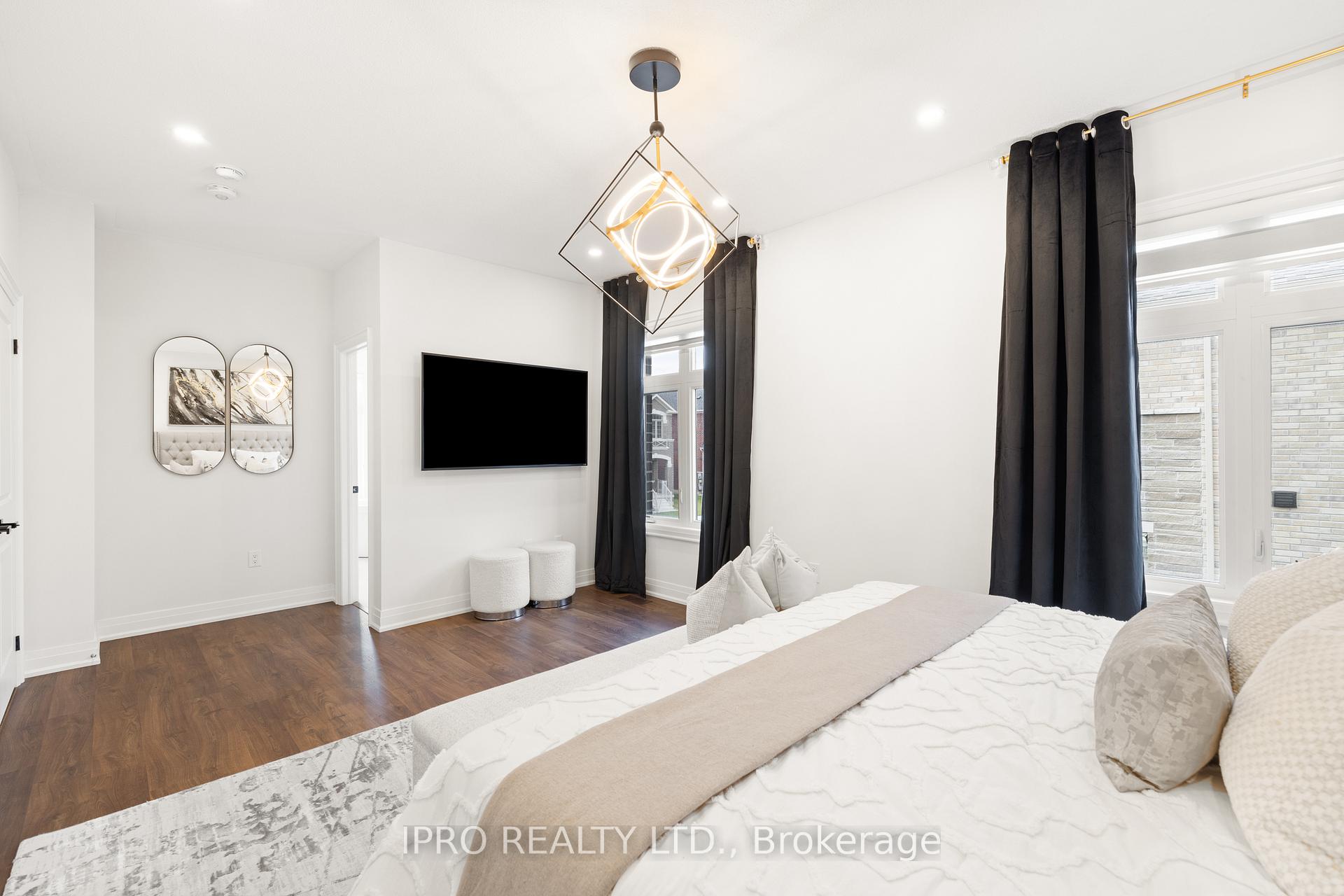Photo 20 of 5 Cattail Crescent, Hamilton, Waterdown — HOMEH
