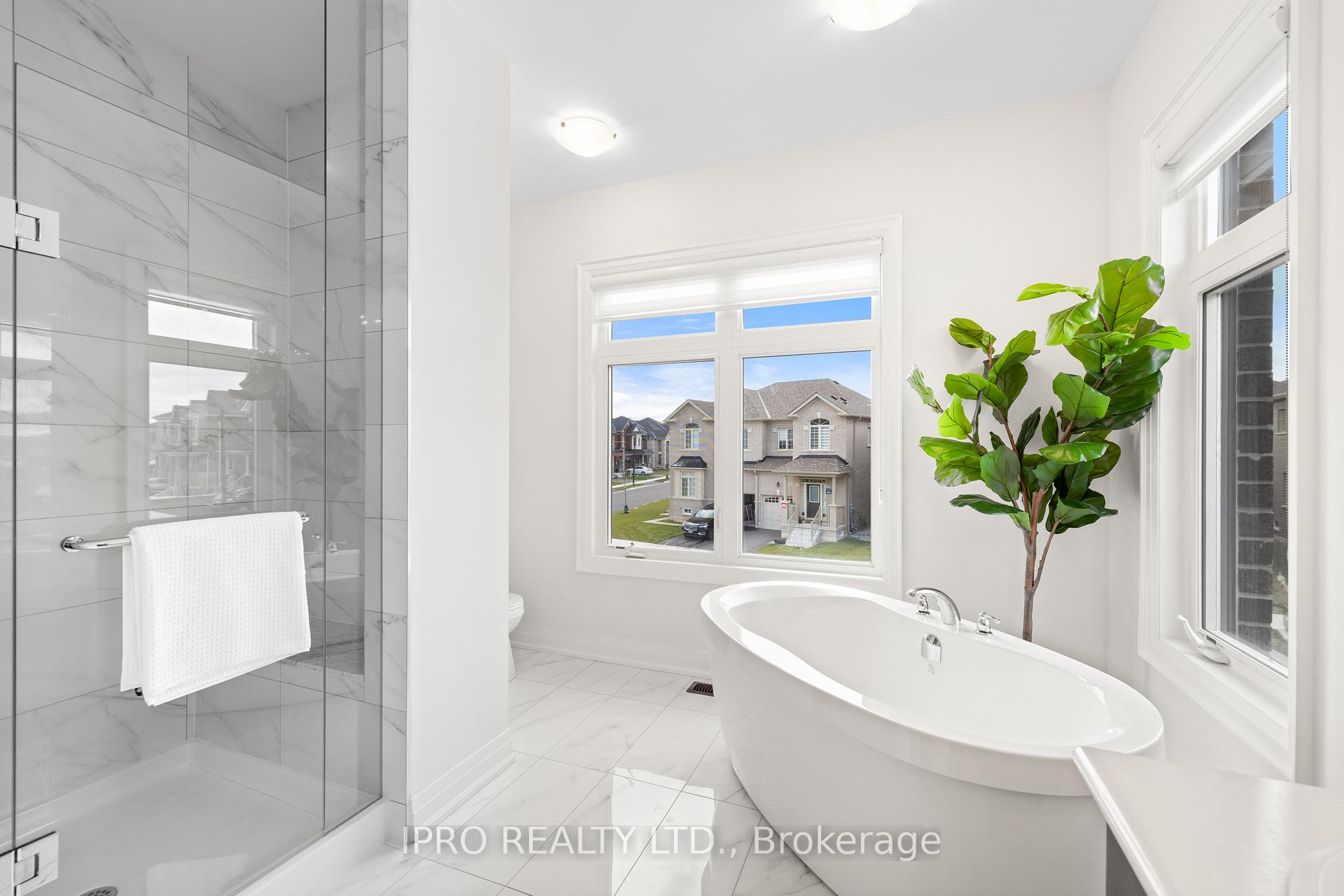 Photo 23 of 5 Cattail Crescent, Hamilton, Waterdown — HOMEH