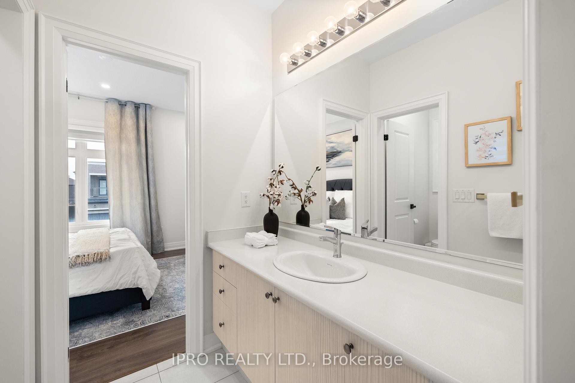 Photo 27 of 5 Cattail Crescent, Hamilton, Waterdown — HOMEH