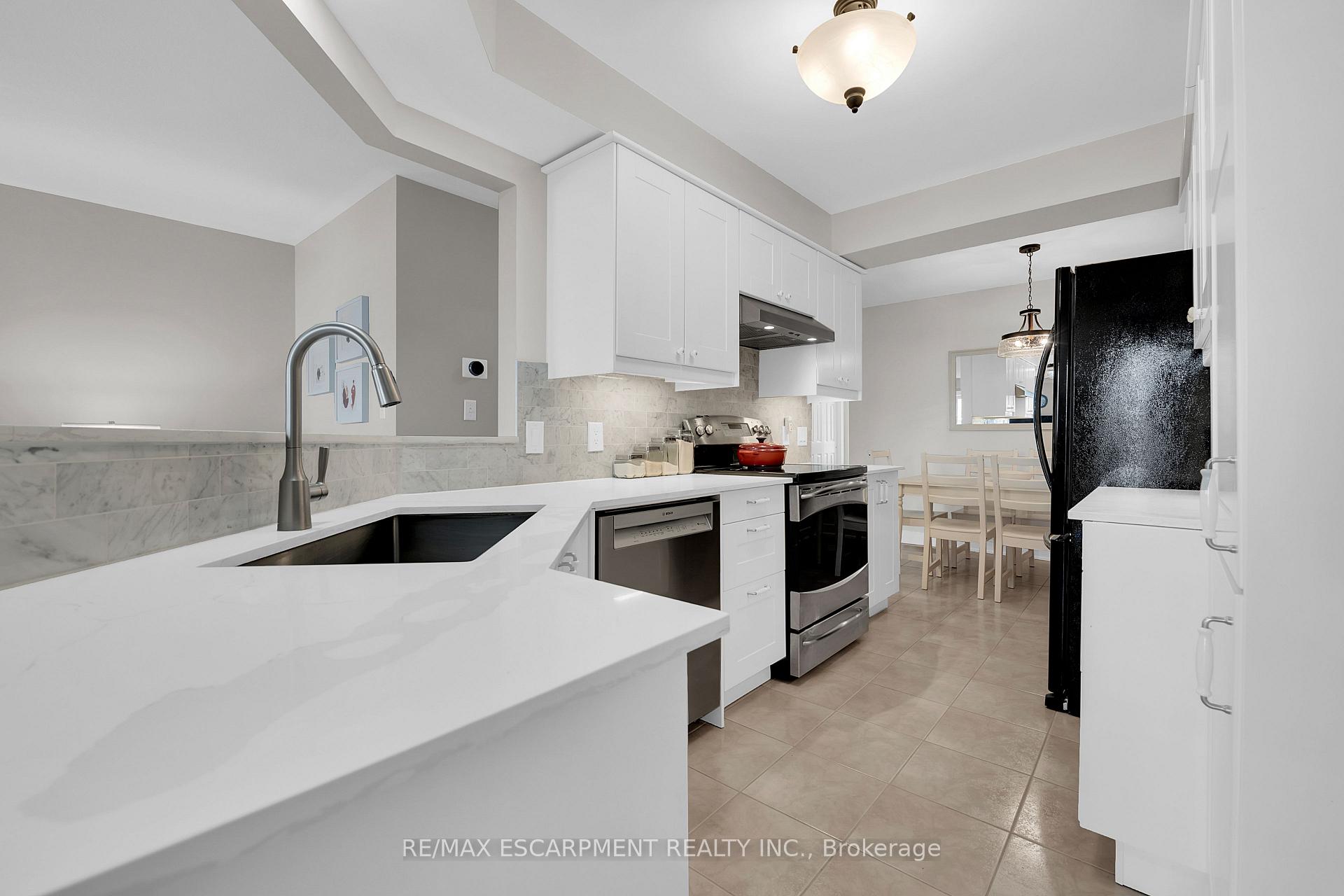Photo 6 of Unit 13, 174 Highbury Drive, Hamilton, Stoney Creek Mountain — HOMEH
