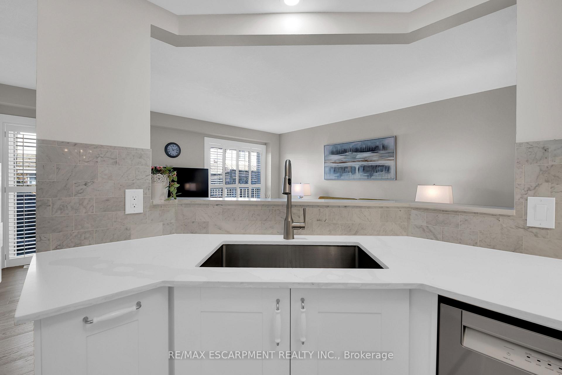 Photo 7 of Unit 13, 174 Highbury Drive, Hamilton, Stoney Creek Mountain — HOMEH
