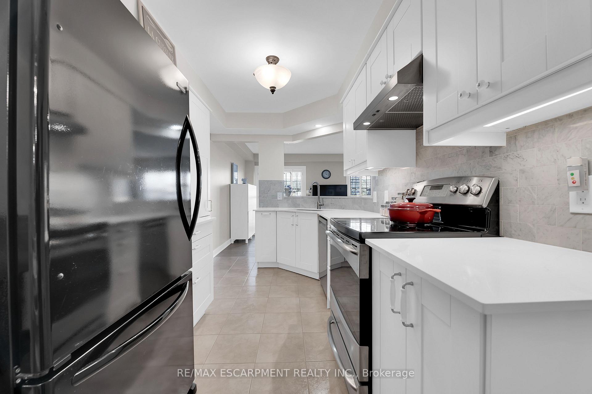 Photo 10 of Unit 13, 174 Highbury Drive, Hamilton, Stoney Creek Mountain — HOMEH