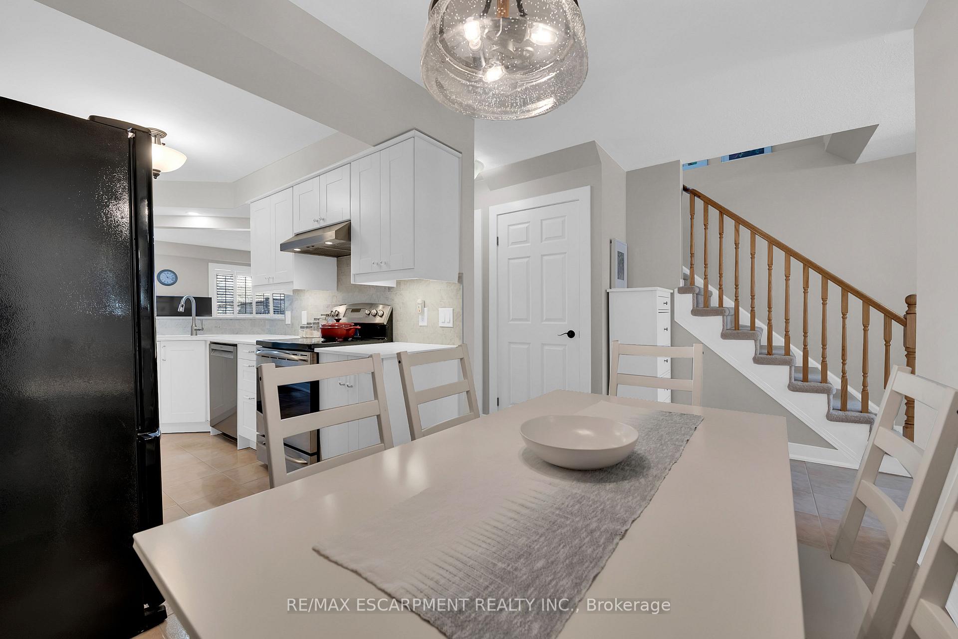 Photo 14 of Unit 13, 174 Highbury Drive, Hamilton, Stoney Creek Mountain — HOMEH