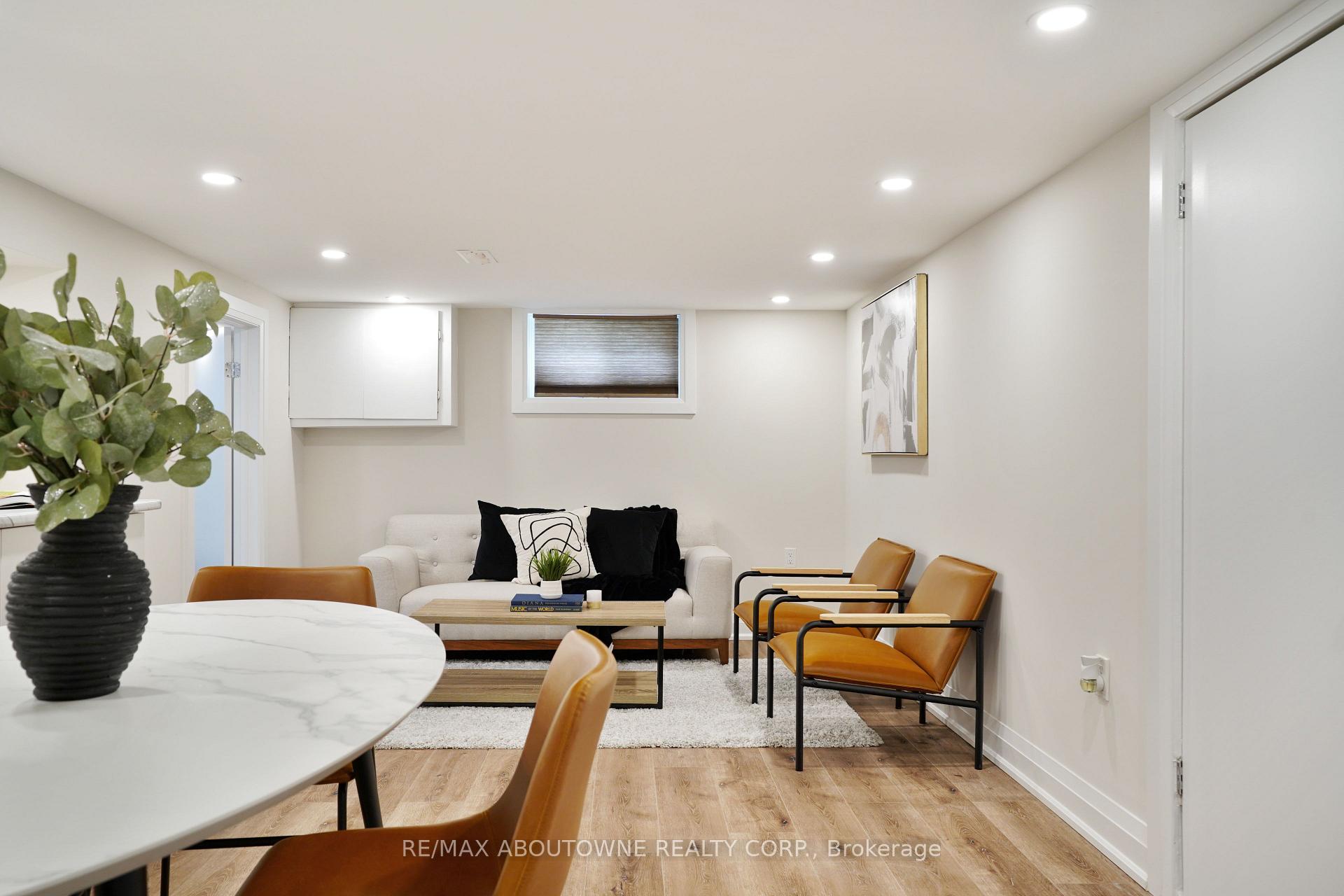 Photo 84 of 96 Mohawk Road E, Hamilton, Greeningdon — HOMEH