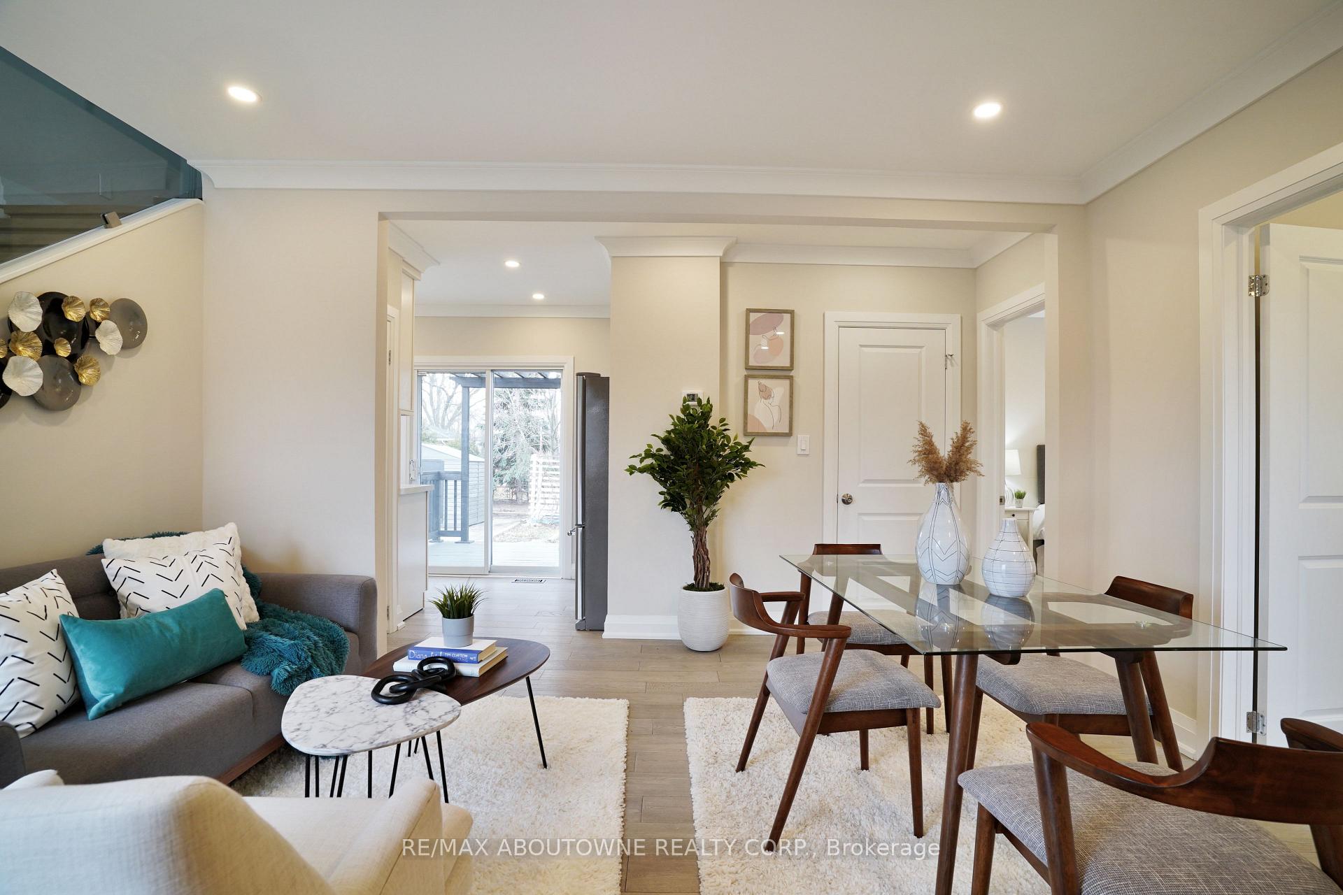 Photo 40 of 96 Mohawk Road E, Hamilton, Greeningdon — HOMEH