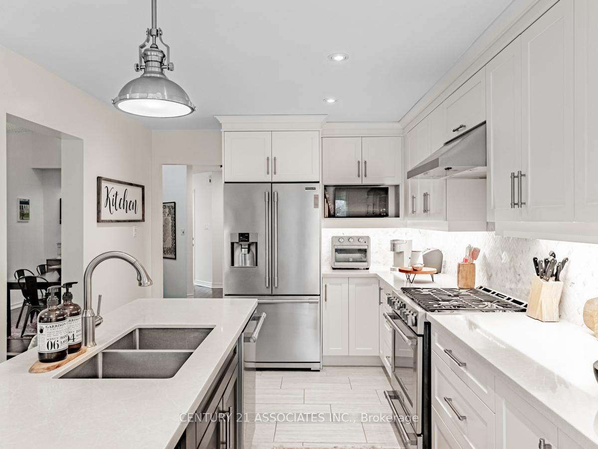 Photo 9 of 137 Cove Crescent, Hamilton, Stoney Creek — HOMEH