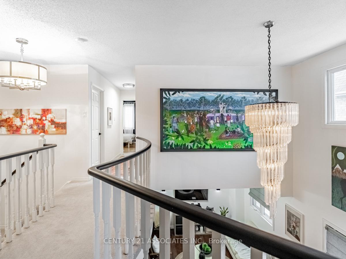Photo 17 of 137 Cove Crescent, Hamilton, Stoney Creek — HOMEH