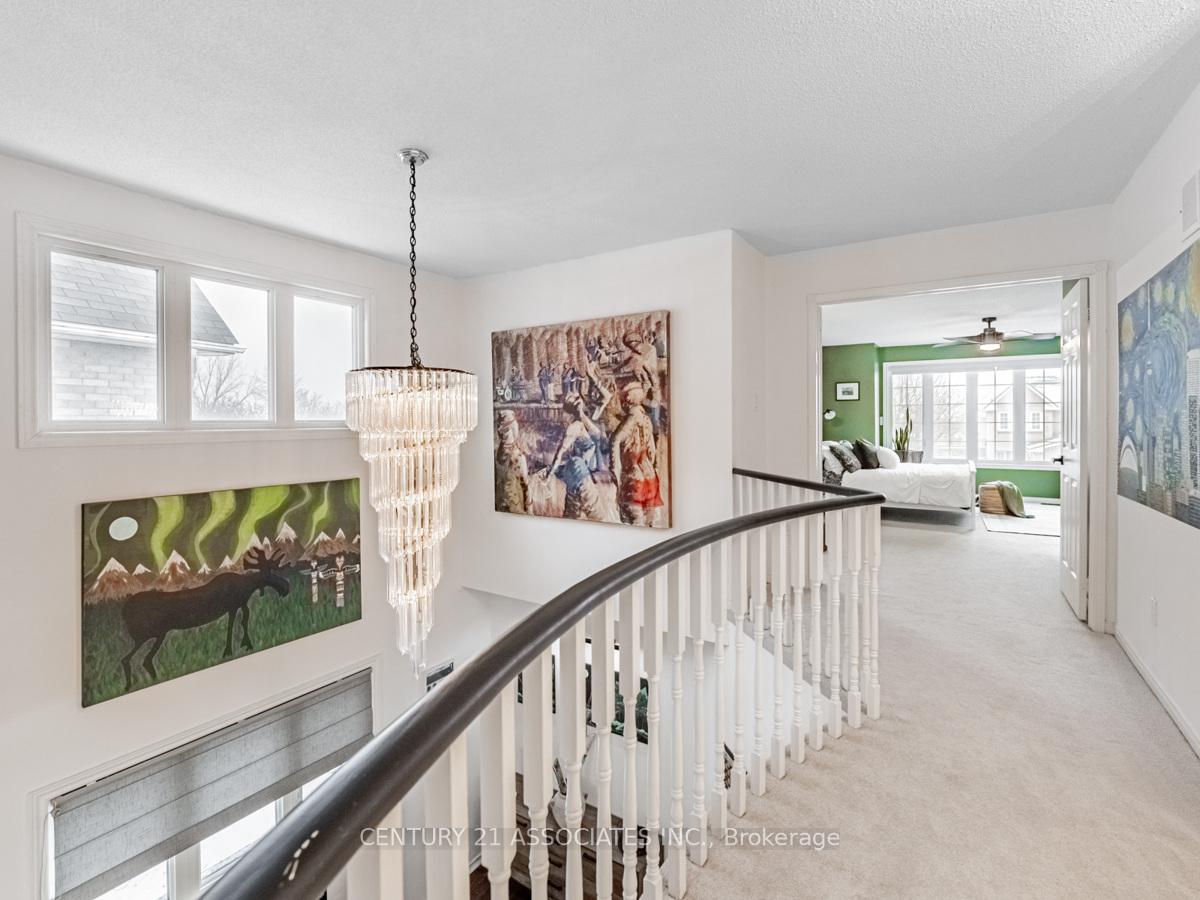Photo 18 of 137 Cove Crescent, Hamilton, Stoney Creek — HOMEH