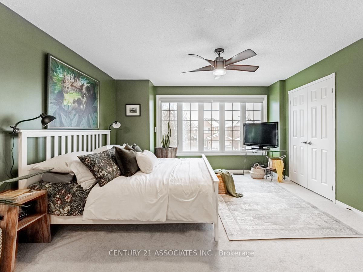 Photo 19 of 137 Cove Crescent, Hamilton, Stoney Creek — HOMEH