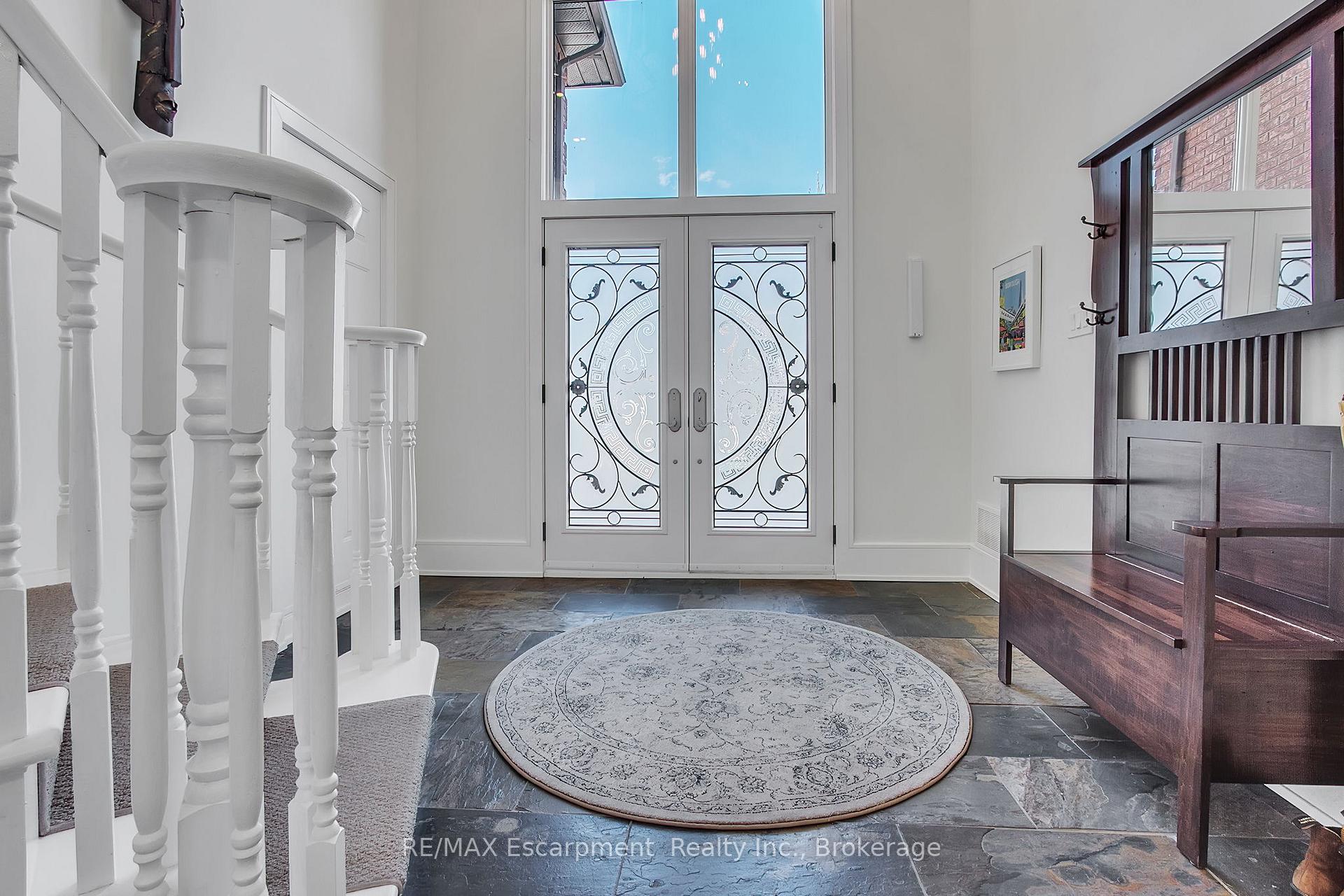 Photo 3 of 171 Bluebell Crescent, Hamilton, Ancaster — HOMEH