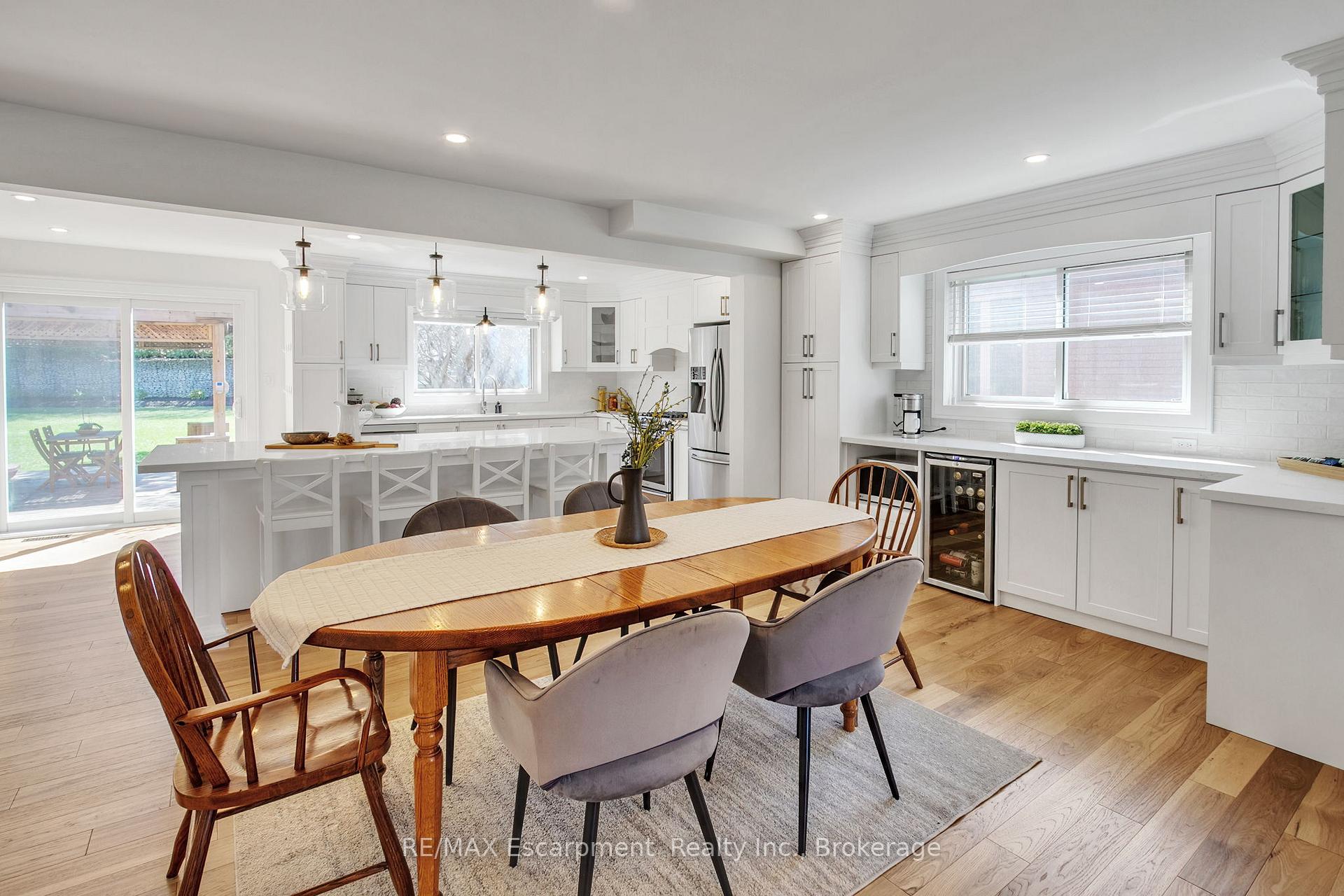 Photo 12 of 171 Bluebell Crescent, Hamilton, Ancaster — HOMEH