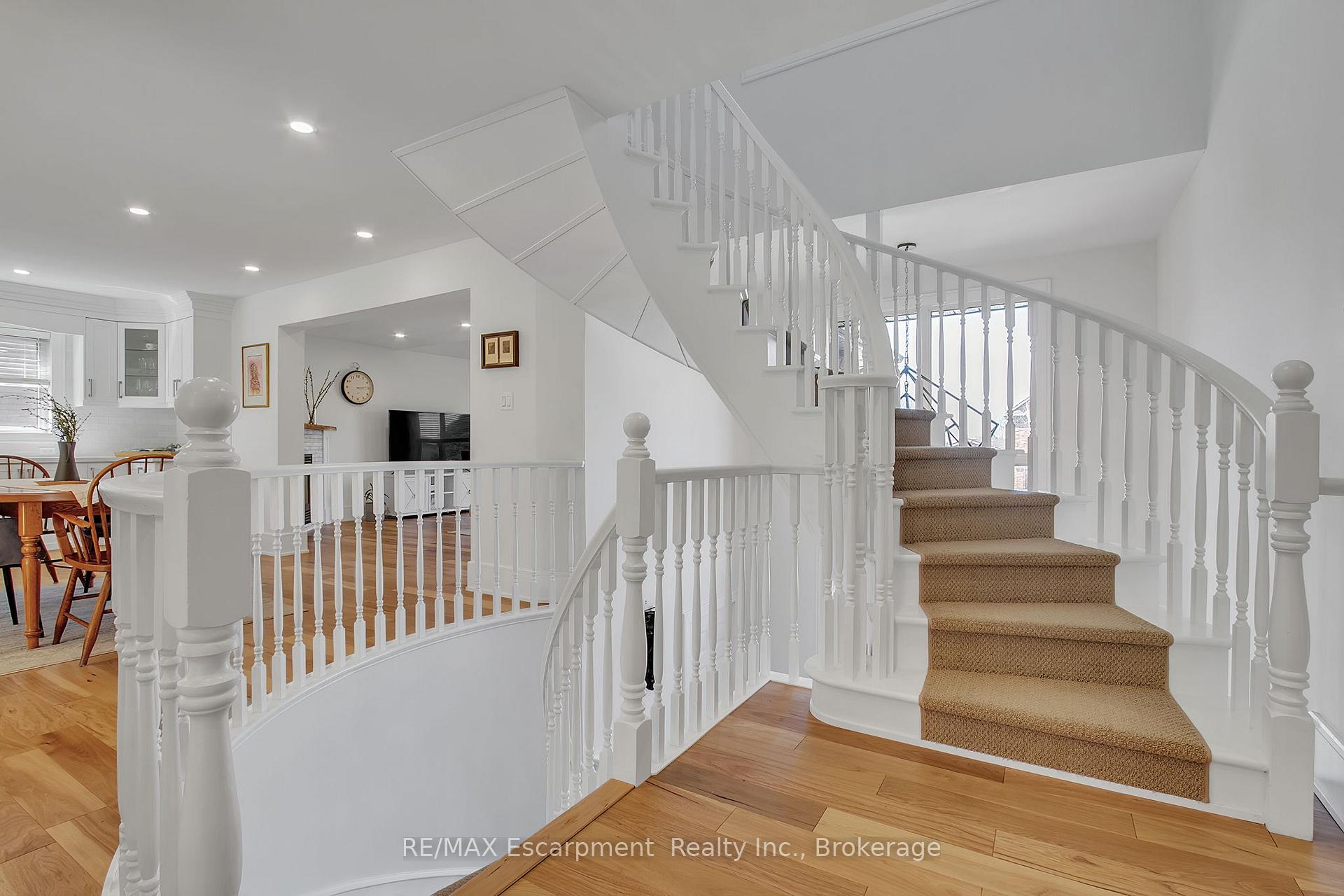 Photo 23 of 171 Bluebell Crescent, Hamilton, Ancaster — HOMEH