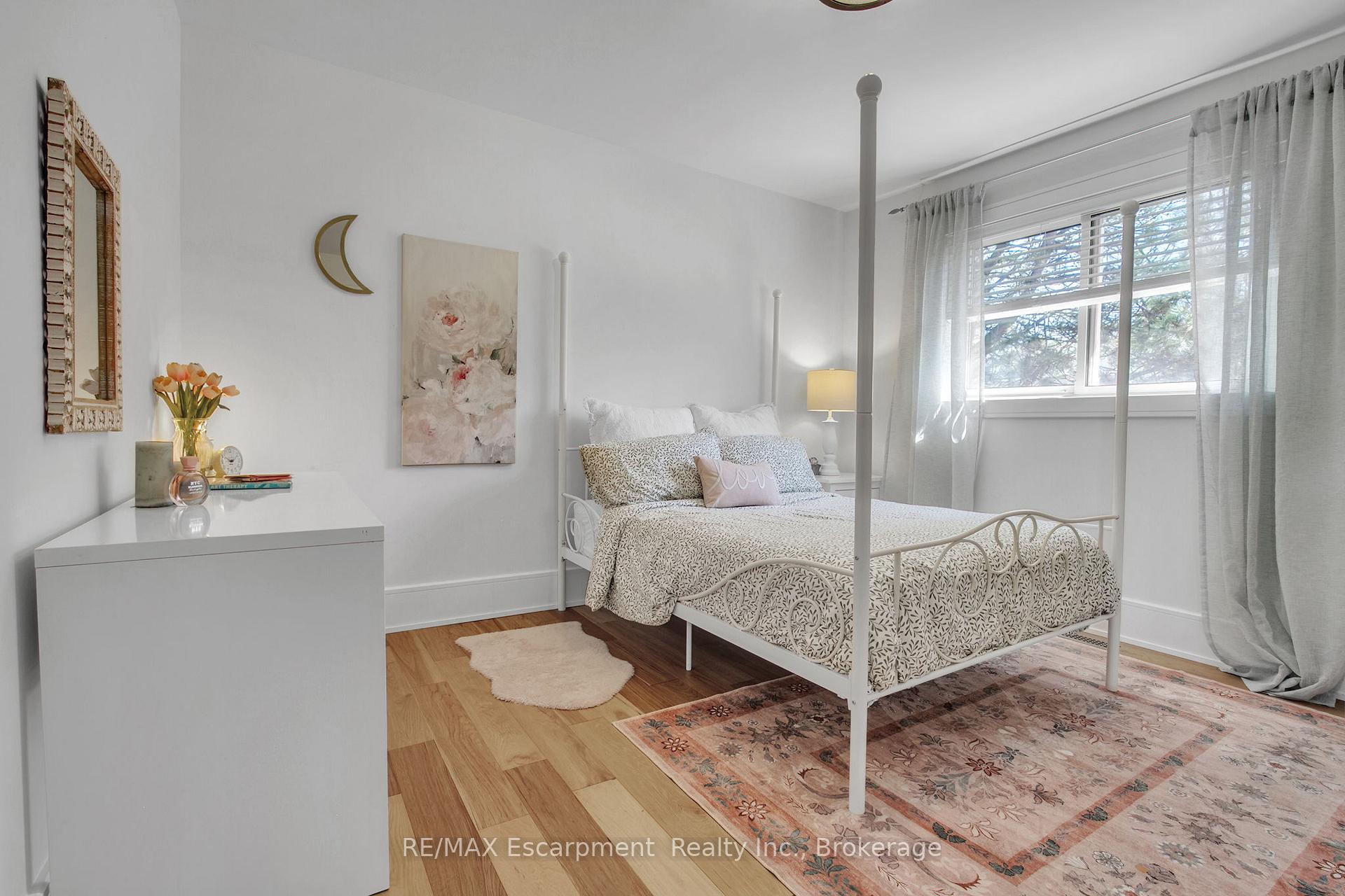 Photo 32 of 171 Bluebell Crescent, Hamilton, Ancaster — HOMEH