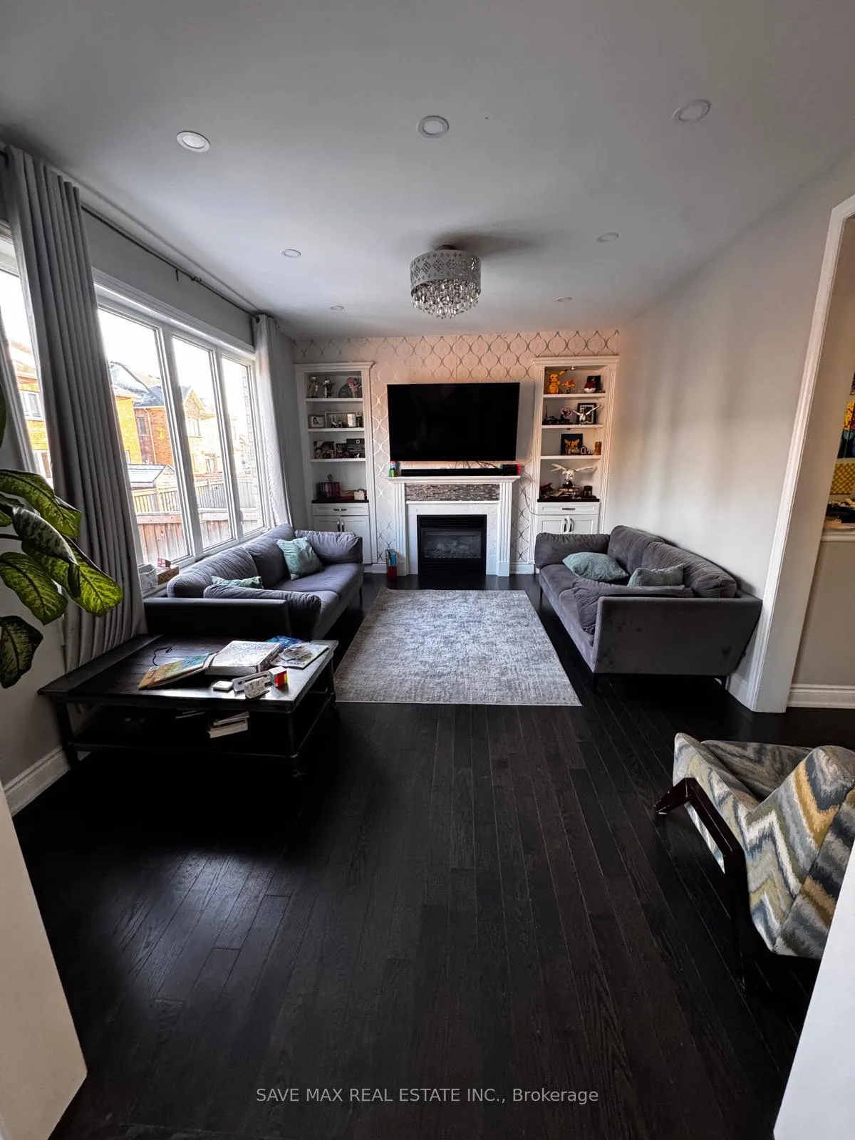Photo 4 of 7 Lampman Crescent, Brampton, Credit Valley — HOMEH