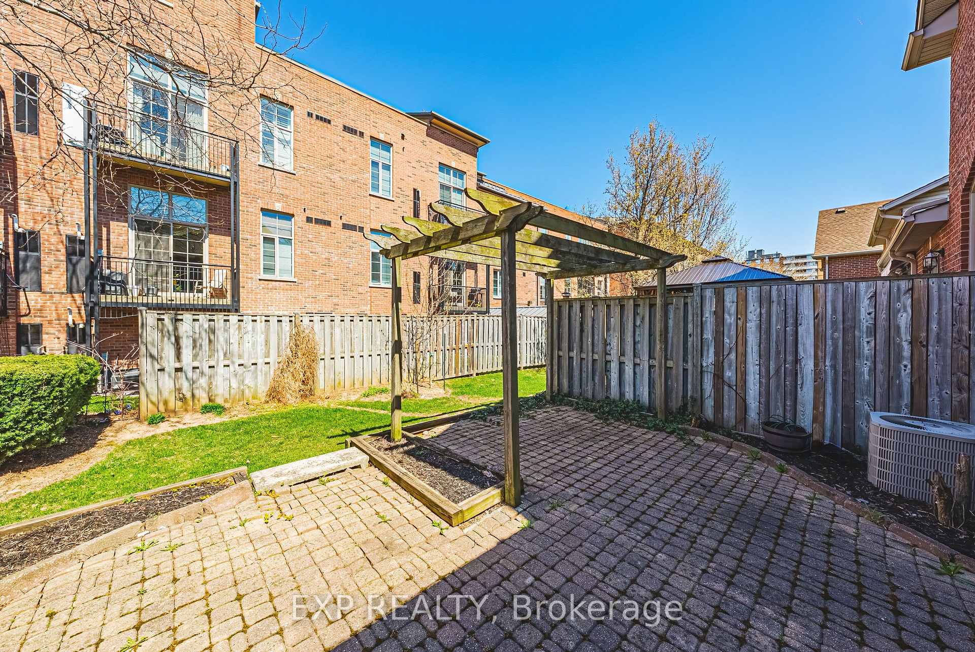 Photo 35 of Unit 15, 25 Hamilton Street, Hamilton, Waterdown — HOMEH