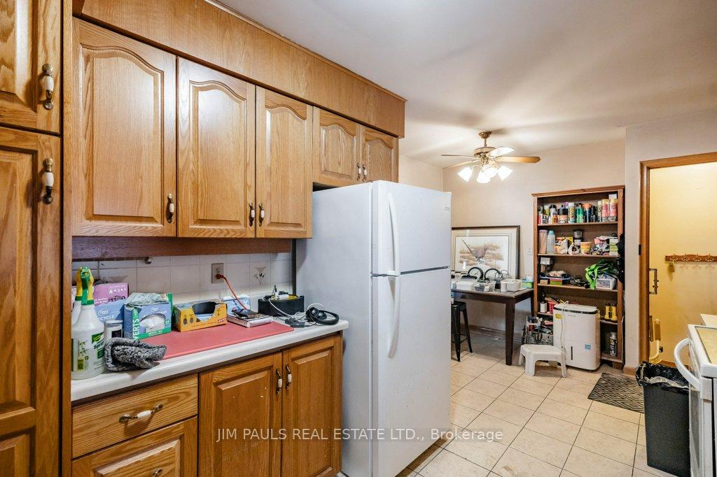 Photo 10 of 969 Mohawk Road E, Hamilton, Huntington — HOMEH