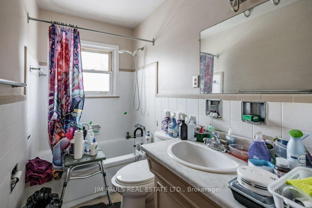 Photo 14 of 969 Mohawk Road E, Hamilton, Huntington — HOMEH
